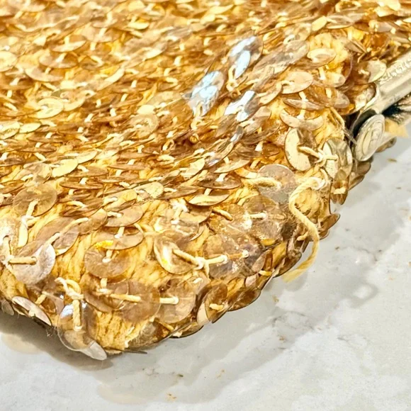 Vintage gold sequin beaded evening purse with kiss-lock clasp and chain handle - Picture 6 of 7